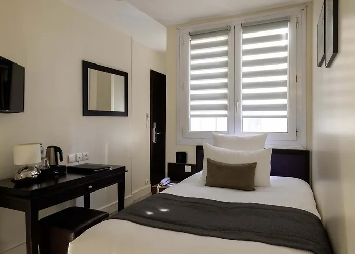Hotel Elysées Bassano